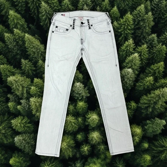 TRUE RELIGION STUDDED JEANS